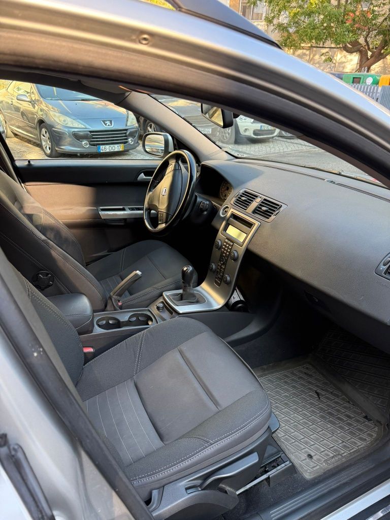 VOLVO V50 1.6d excelente