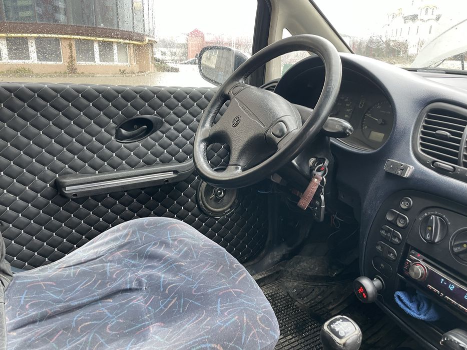 Sharan Volkswagen дизель 1.9