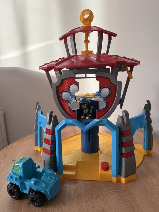 BAZA PSI PATROL  z windą Dino Rescue + figurka Rex i pojazd