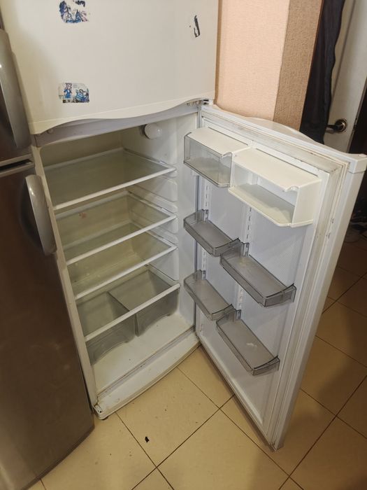 Холодильник продам