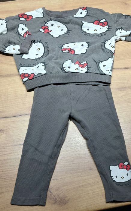 Komplet zestaw bluza i legginsy Hello Kitty 86