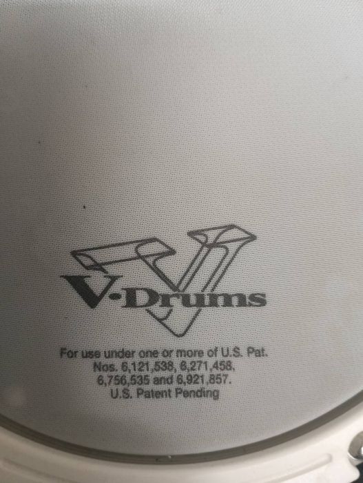 Продаю Барабанный пэд Roland