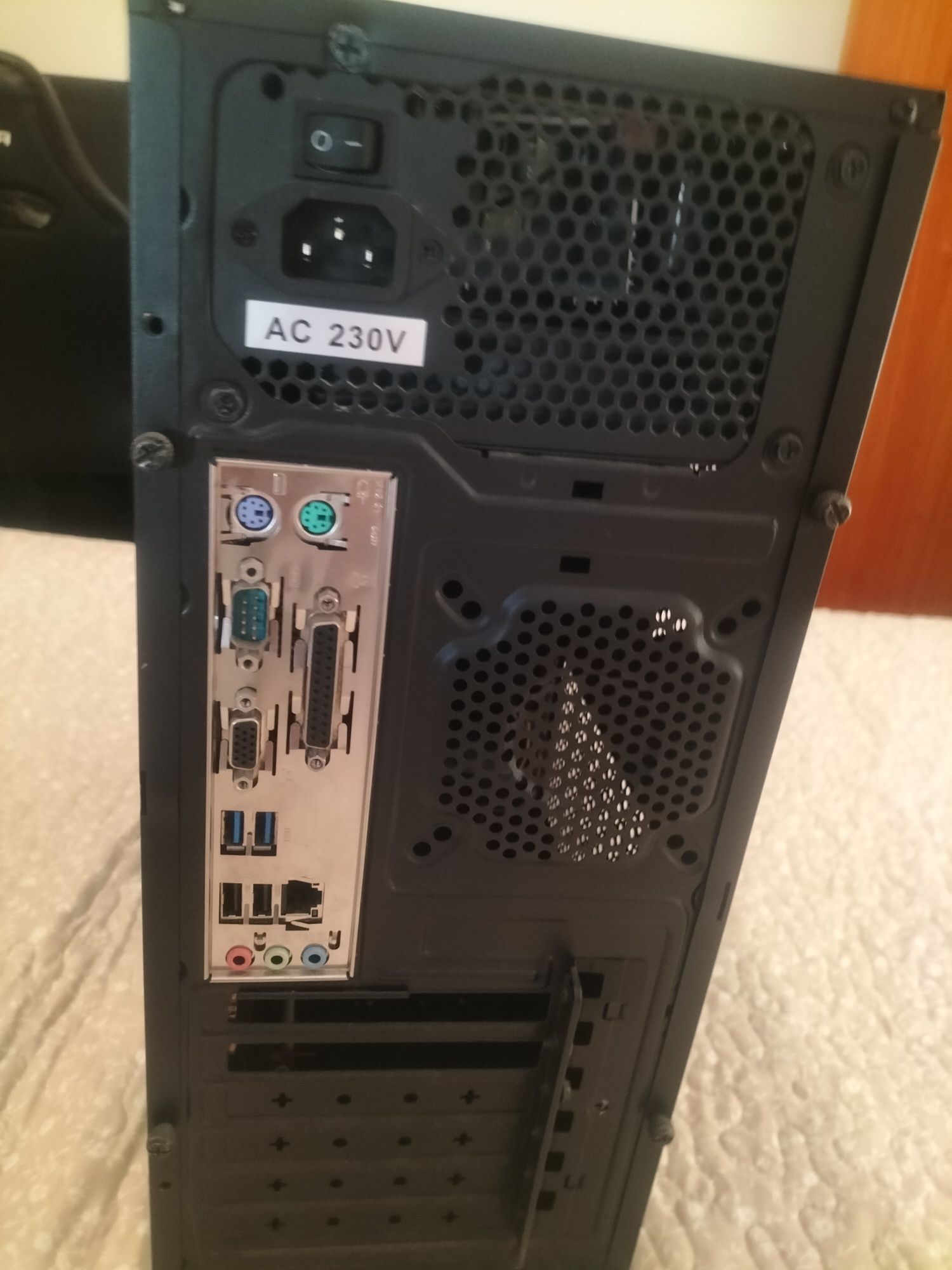 PC (Computador Desktop/Torre)