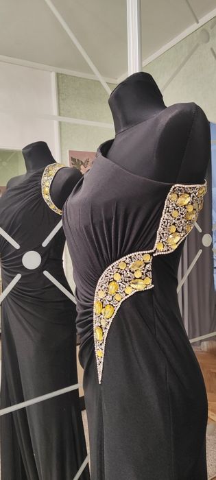 Вечірня сукня (оренда або продаж)