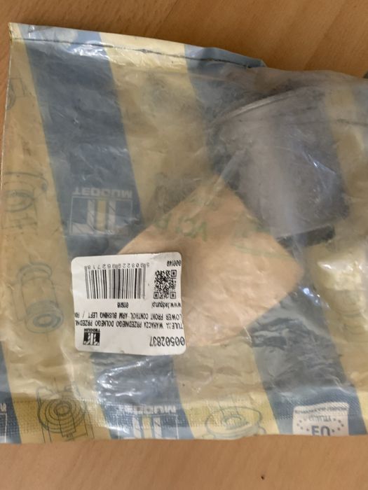 Продам сайлентблоки   14 шт до фронтери