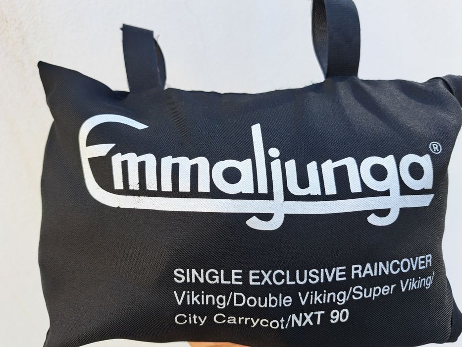 Carrinho de bebé Emmaljunga NXT90 Lounge Black  com alcofa, cadeira e