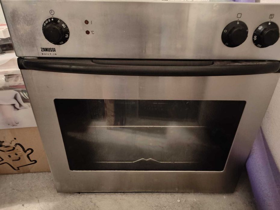 Forno Zanussi usado