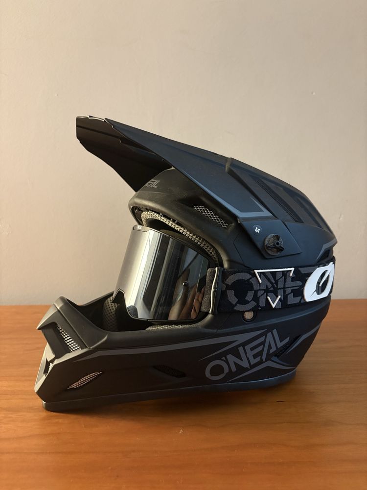 Capacete integral O’Neal M + Oculos O’Neal espelhados (conjunto)