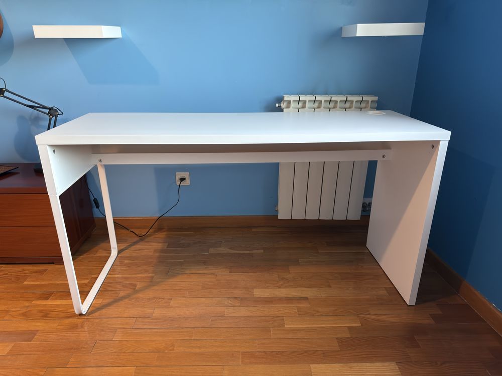 Secretária IKEA Micke branca