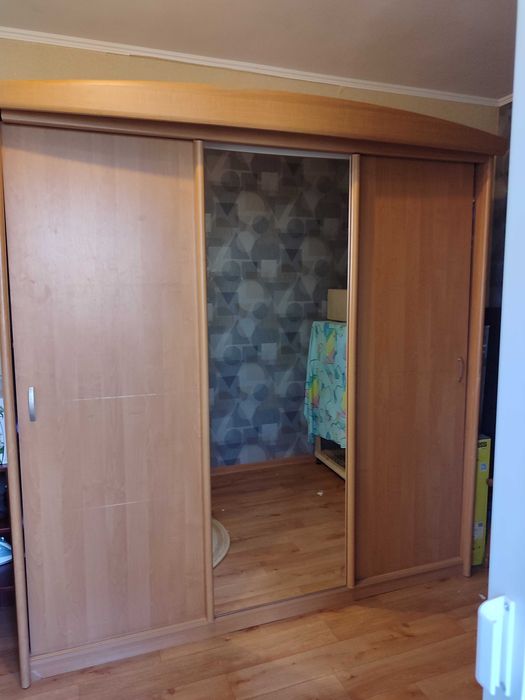 Продам шафу-купе 2003*600*2005