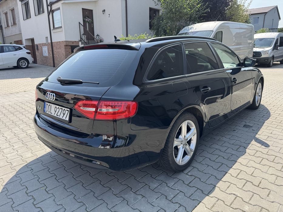 AUDI A4 B8 2.0 TDI Lift Xenon Manual