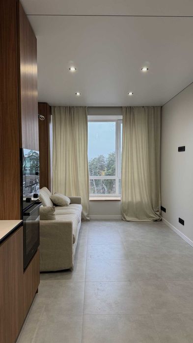 БЕЗ КОМІСІЇ!!! модна 1 кімнатна квартира з сучасним ремонтом. ЦЕНТР