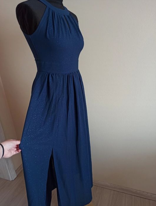 Sukienka długa na studniówkę wesele granatowa błyszcząca z brokatem