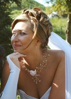 Zestaw biżuterii - naszyjnik, spinka do włosów - róż, kamyczki - ślub