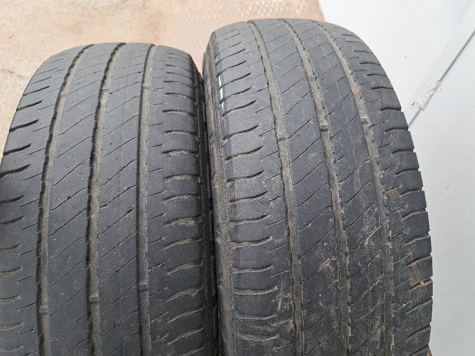 Резина Michelin 225 70 15c. Шины.