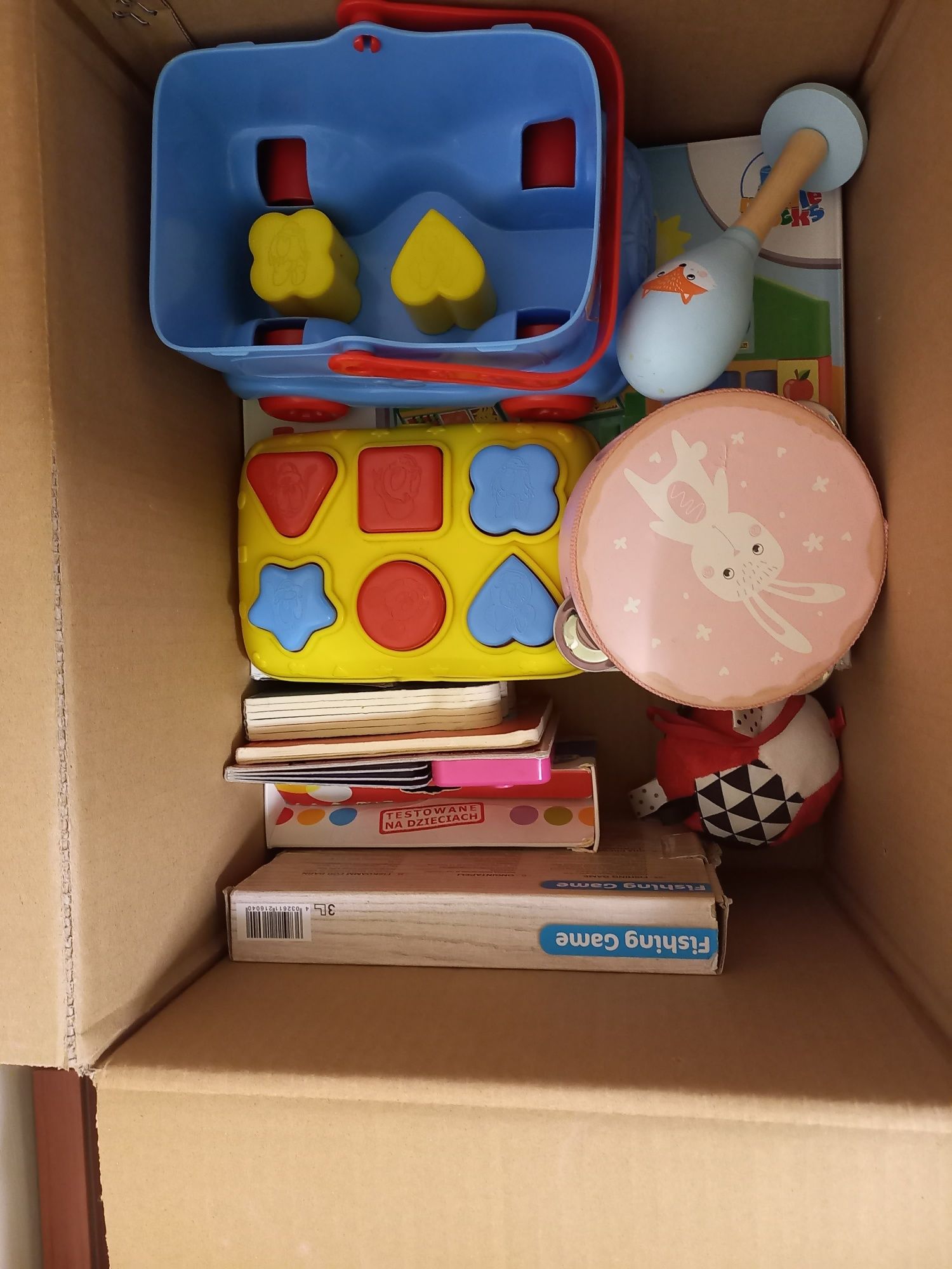 Box zabawek dla dzieci.