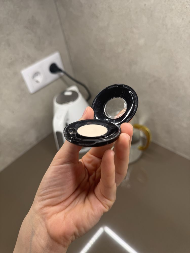 Нюдовые тени бежевые Lancome Chanel Dior Clarins Medik8