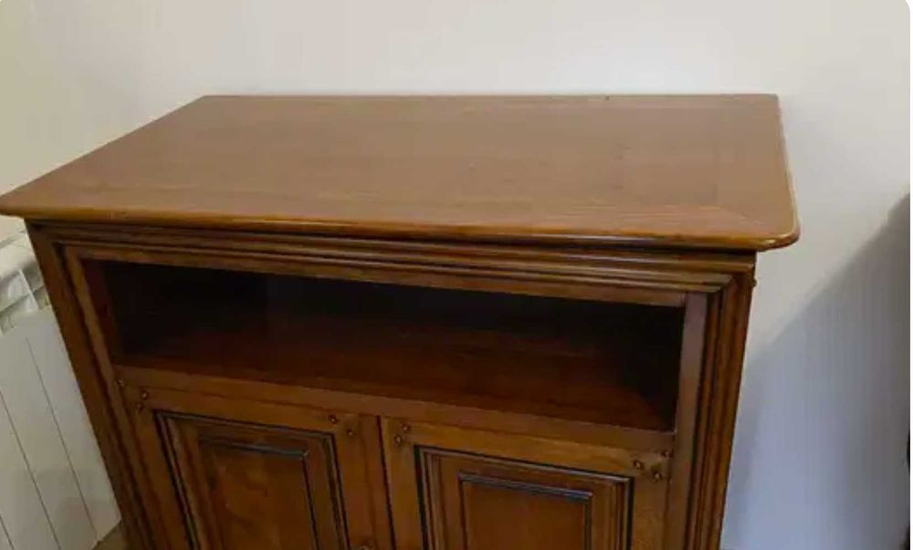 móvel de TV em cerejeira