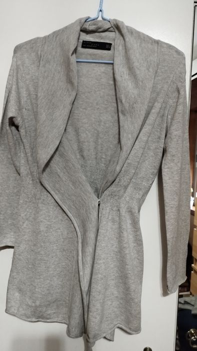 Casaco cinzento malha