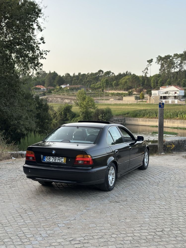 BMW 525D - C/Teto de Abrir