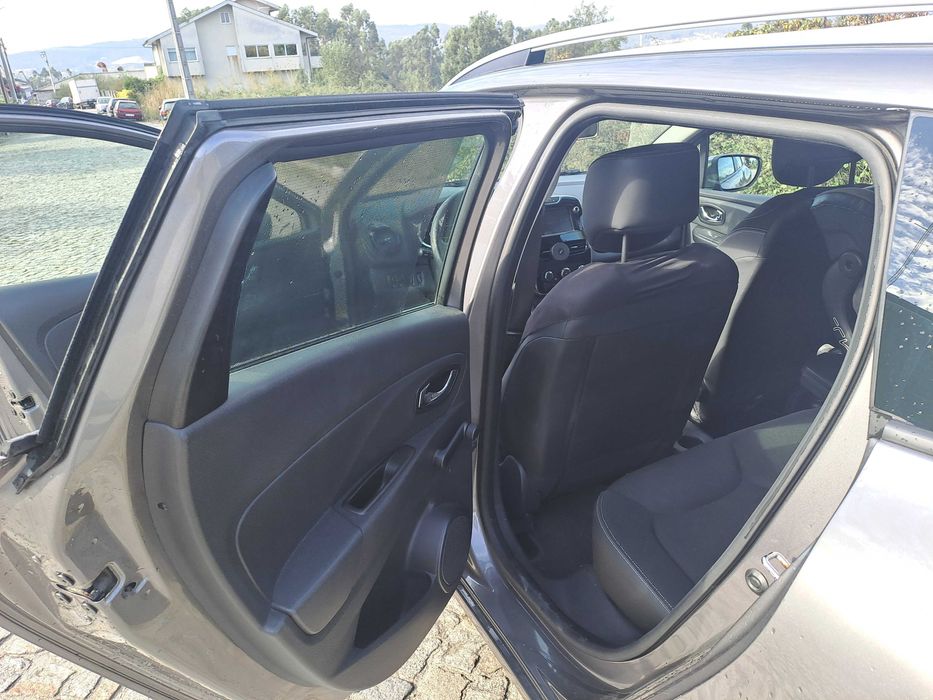 Renault clio ST 1.5 dci Ano 2015