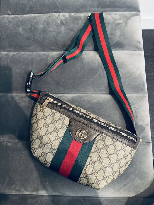 Saszetka nerka Gucci