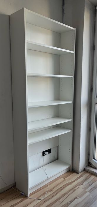 IKEA Sprzedam biały regał + osobną górną półkę