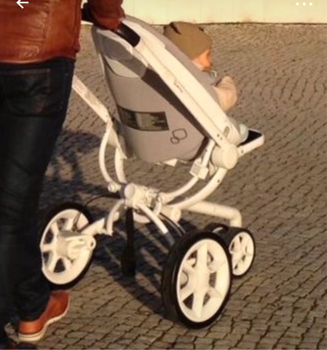 Carrinho quinny cinza