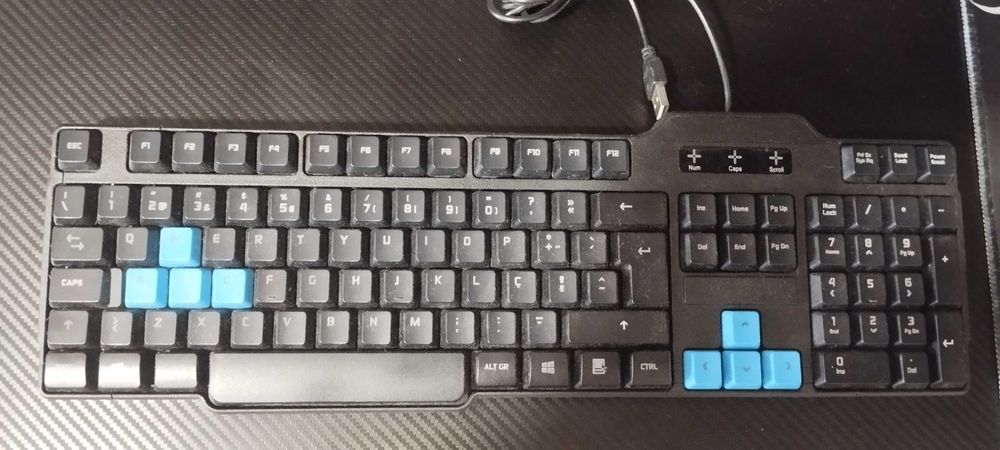 Teclado gamer básico