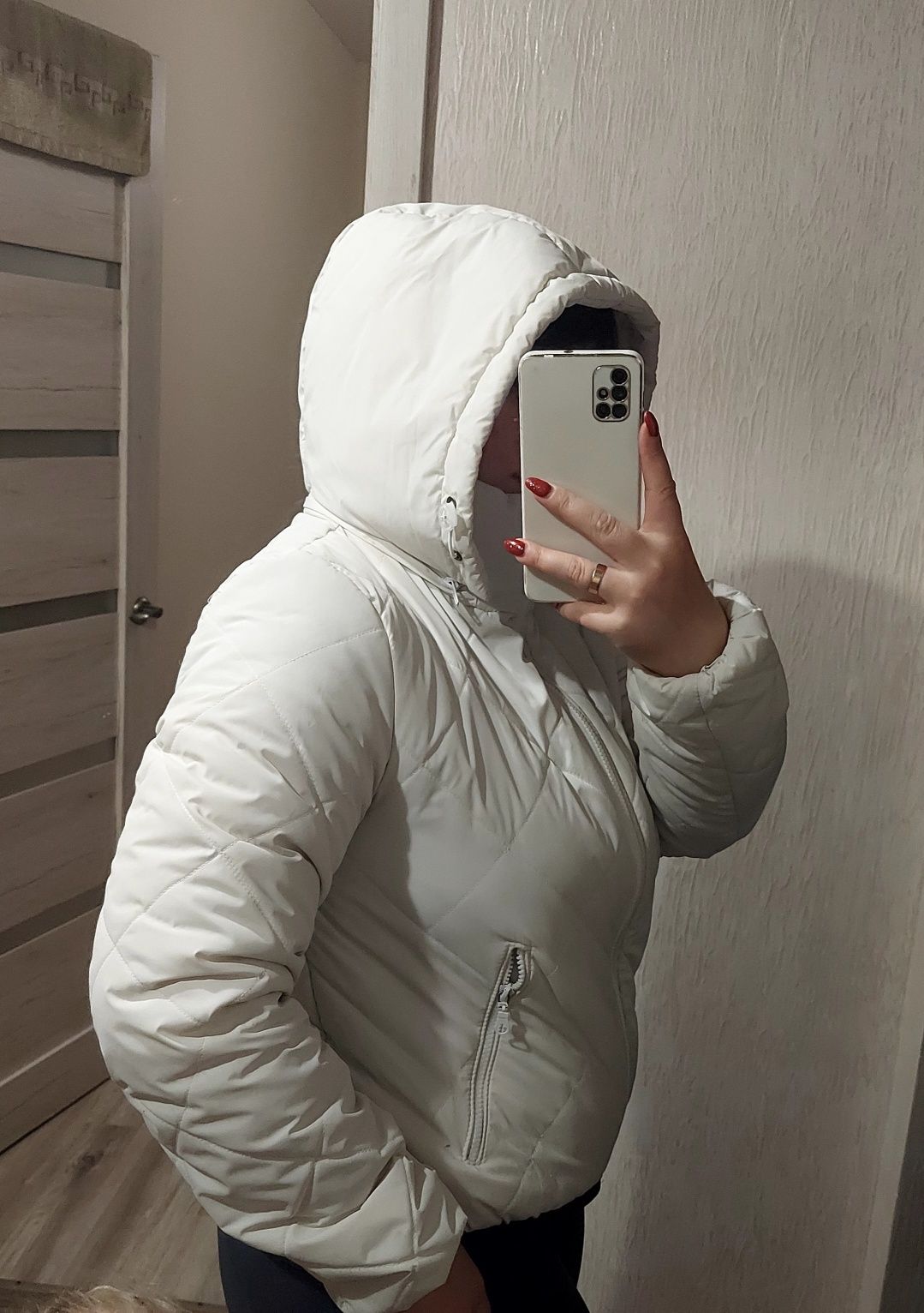 Жіноча куртка 46р