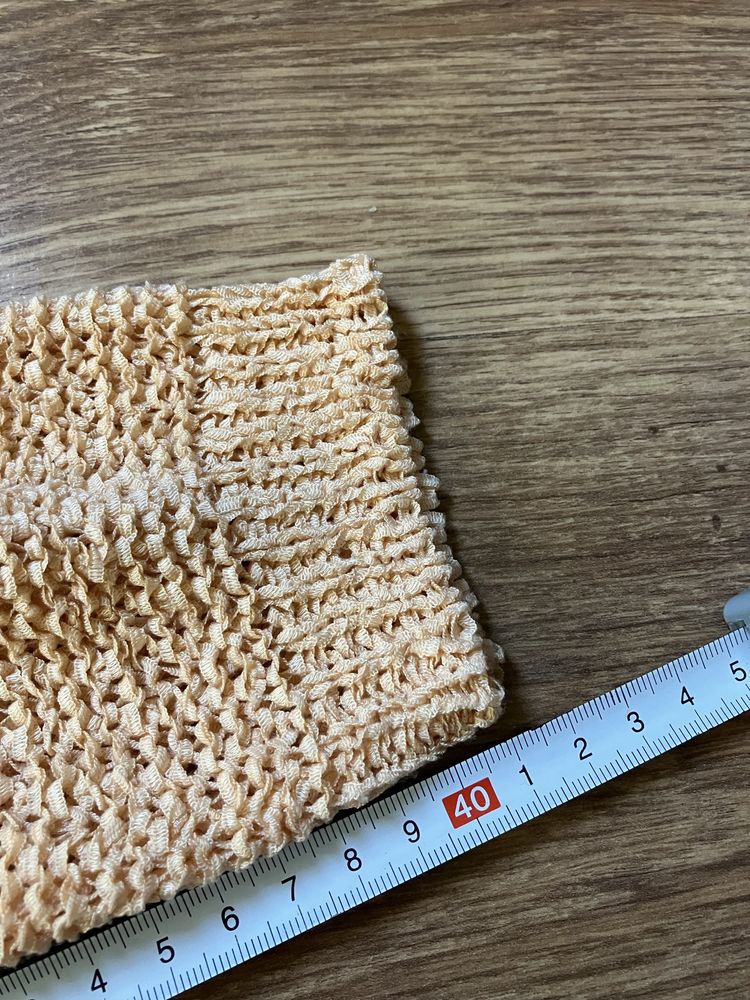 Pomaranczowy sweter 146