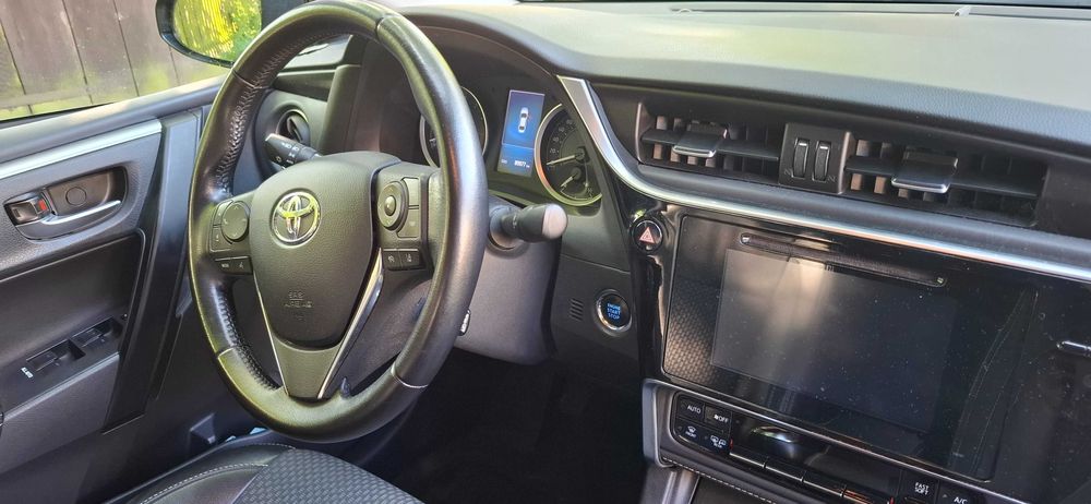 Toyota Corolla 1.6 Prestige 2018 - SALON, nawigacja, kamera