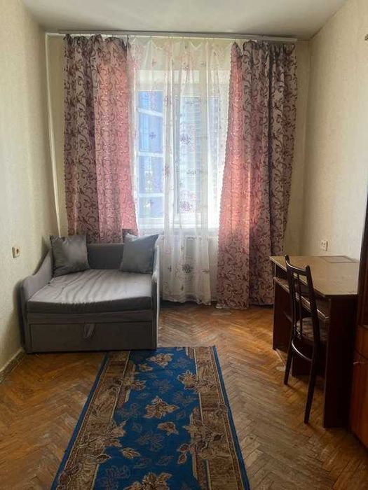 Сдам 2 кімнатну Печерськ р-н. Зверинецкая 63А. 7/9пов будинок