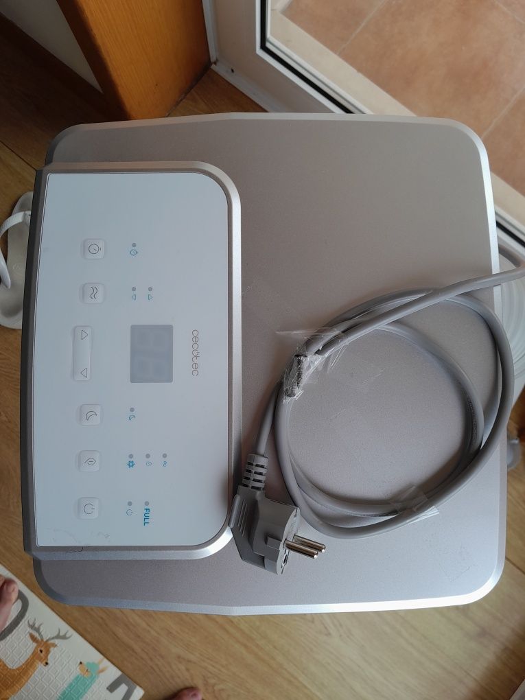 Ar condicionado portátil Cecotec 7000BTU