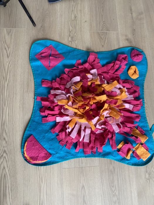 Duża mata węchową dla psa