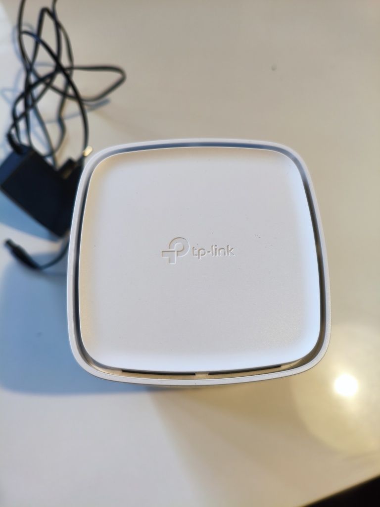 Router TP-Link NX510v