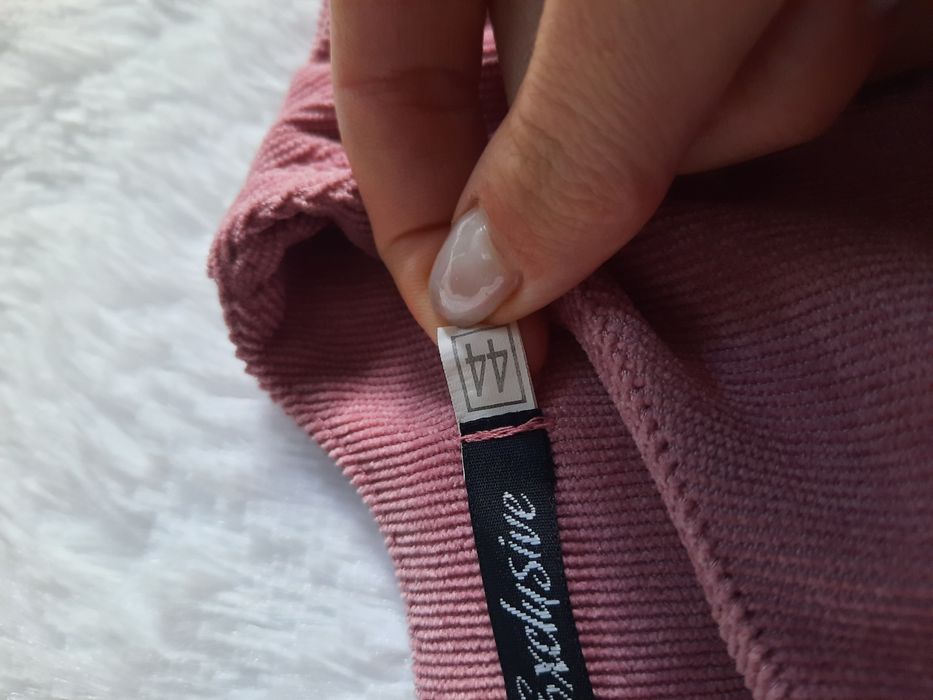 Вельветова жіноча сукня