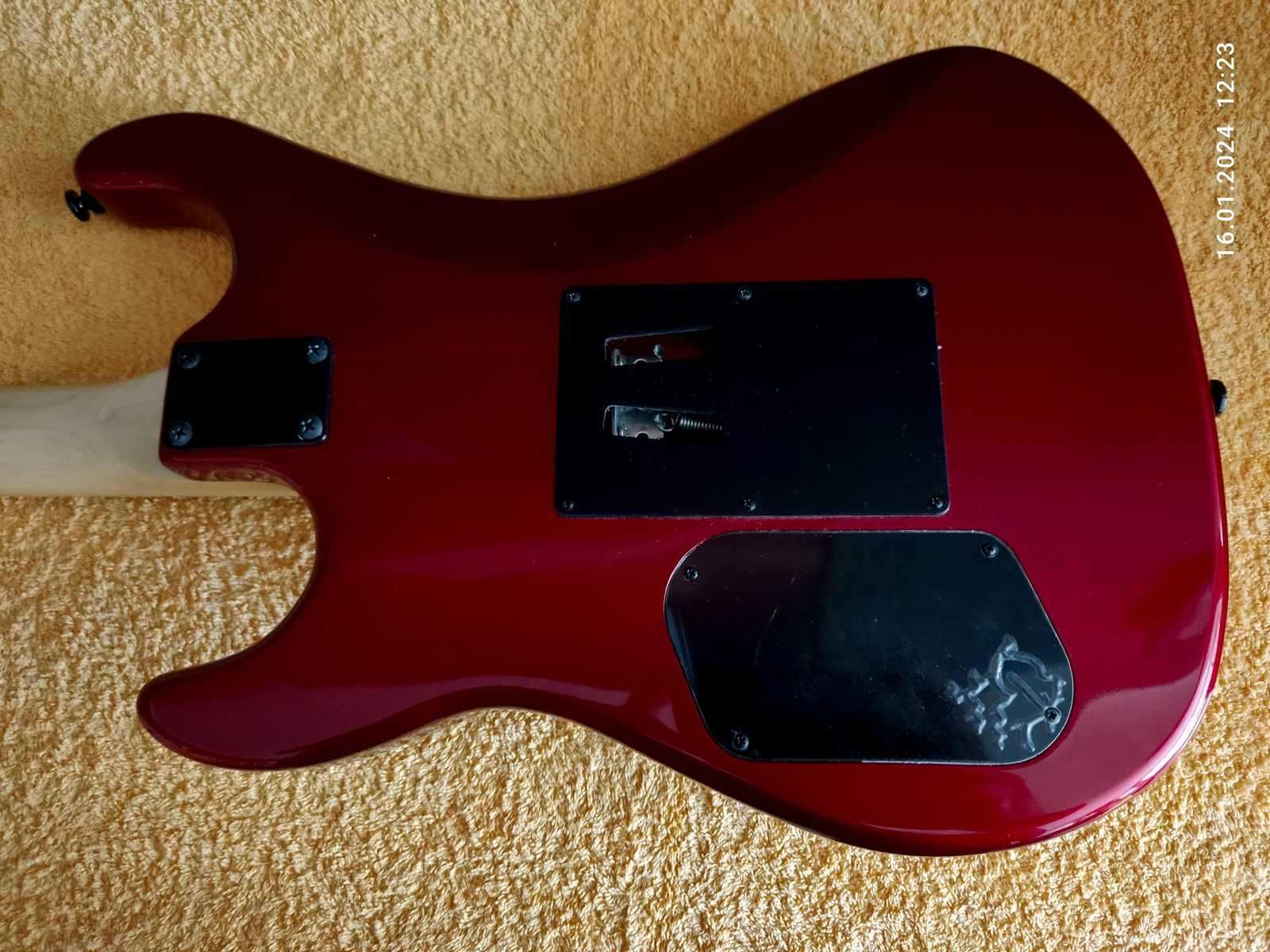 Gitara Kramer Pacer Classic Scarlet Red Metallic