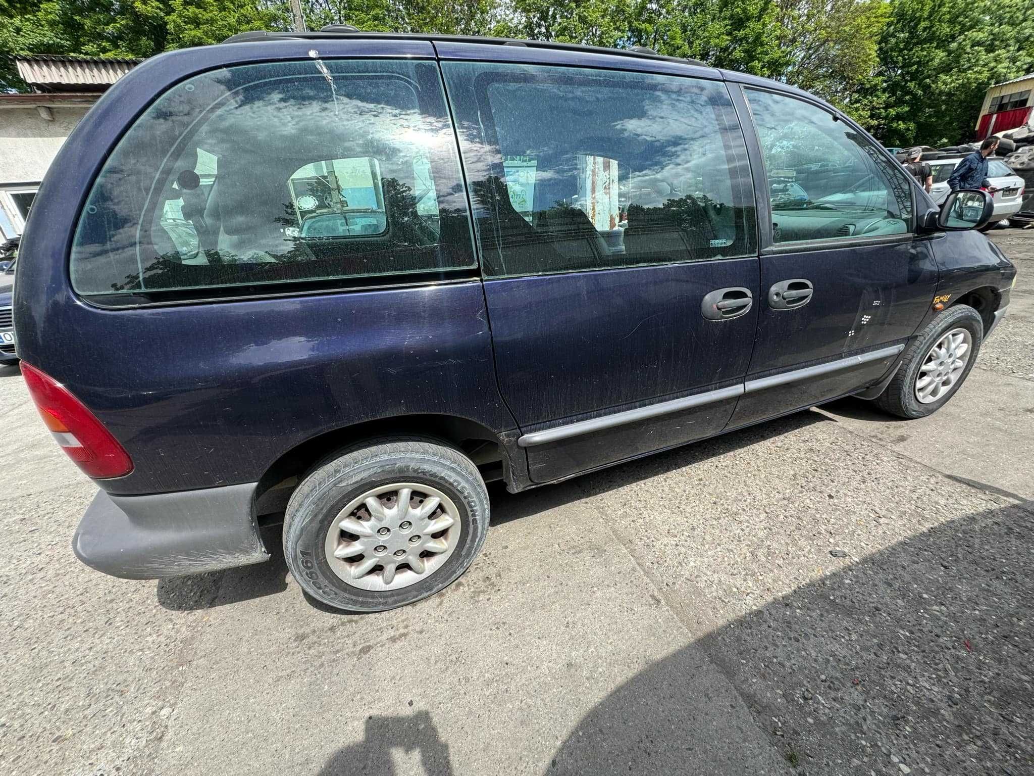 CHRYSLER na części 1995r. Adax Opolski Auto Złom Koźle