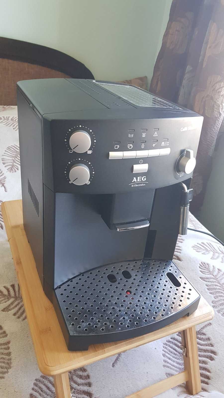 Кавомашина AEG Electrolux Caffe Silenzio CS5000 Кавоварка