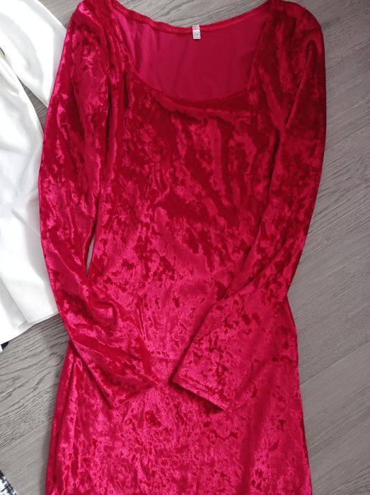 Пакет жіночих речей. Розмір XS. Сукні, спідниця, кофтинки