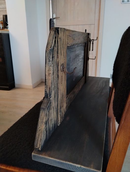 Antyczna półka drewno