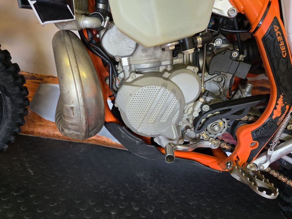Ktm exc 300 model 2020 six days