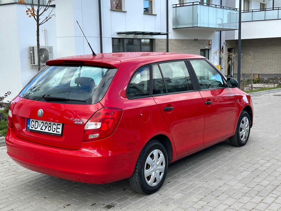 Skoda Fabia II 1.4 benz *109 tyś km* *2010* *Klimatyzacja* *Elektryka*