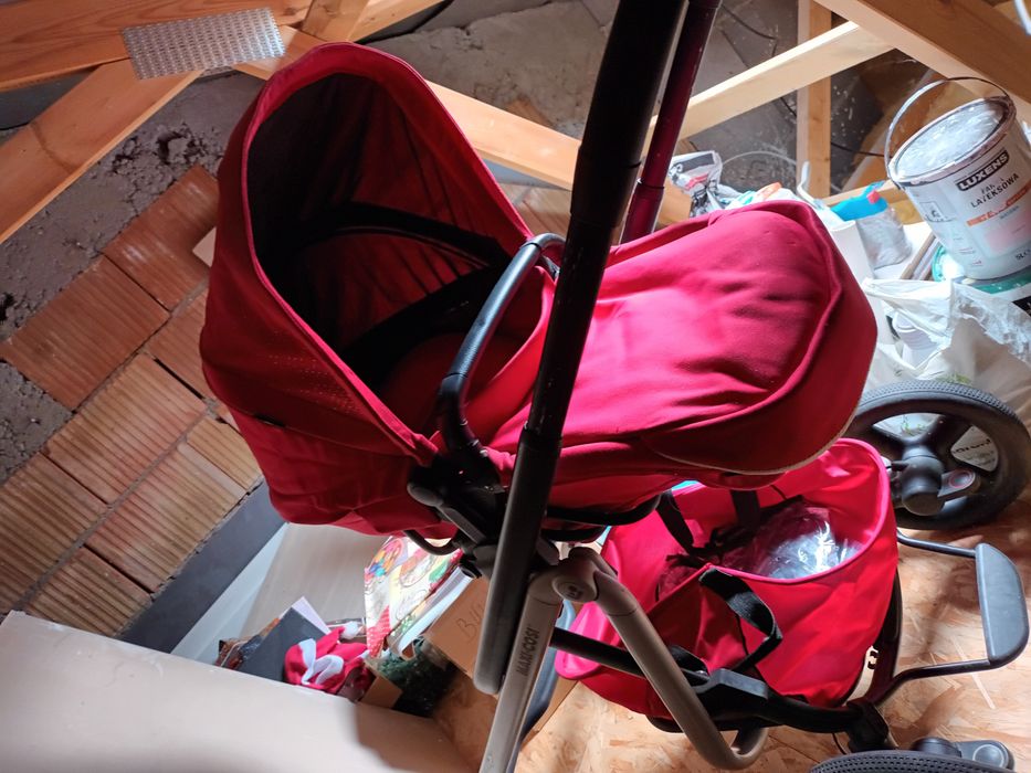 Maxi Cosi Lila Nomad Red
