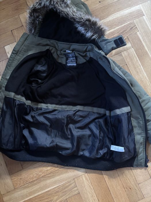 Kurtka roz 146 lekkie otarcia