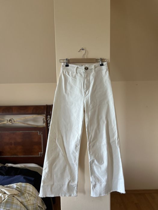 Джинси жіночі білі широкі Stradivarius 34 розмір