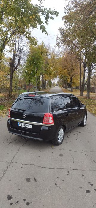 Продам Opel Zafira B