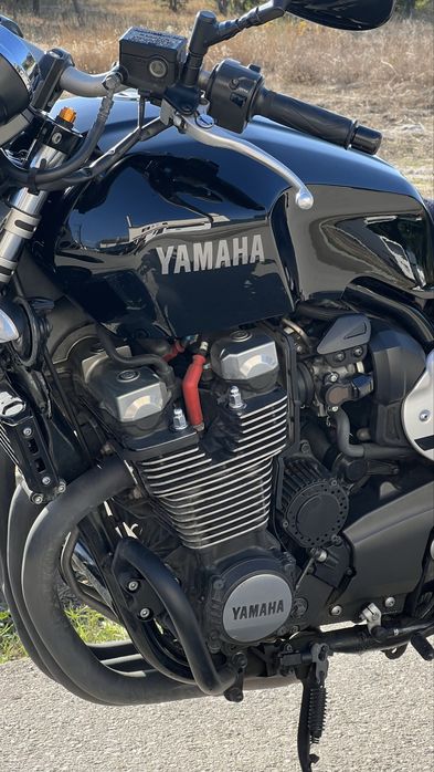 Yamaha XJR 1300