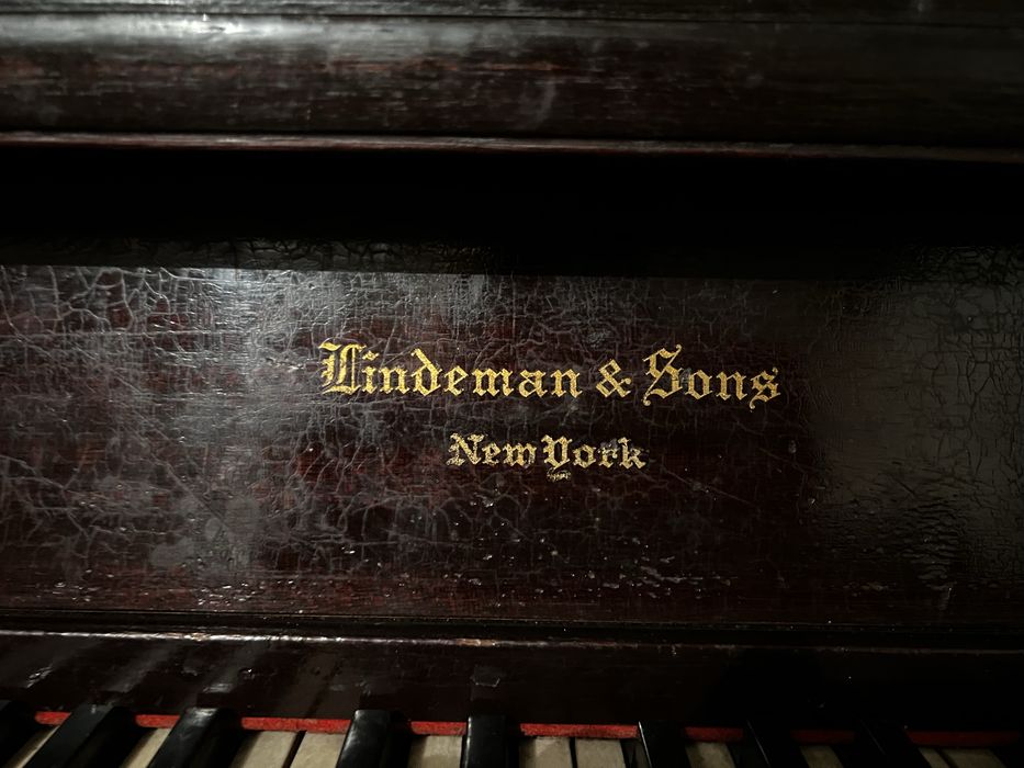 Piano Lindsman e Sons